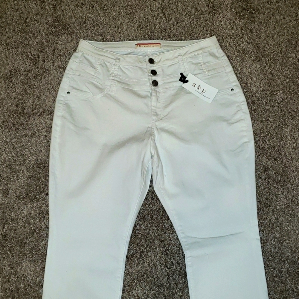 White Highwaist Straight Leg Jeans